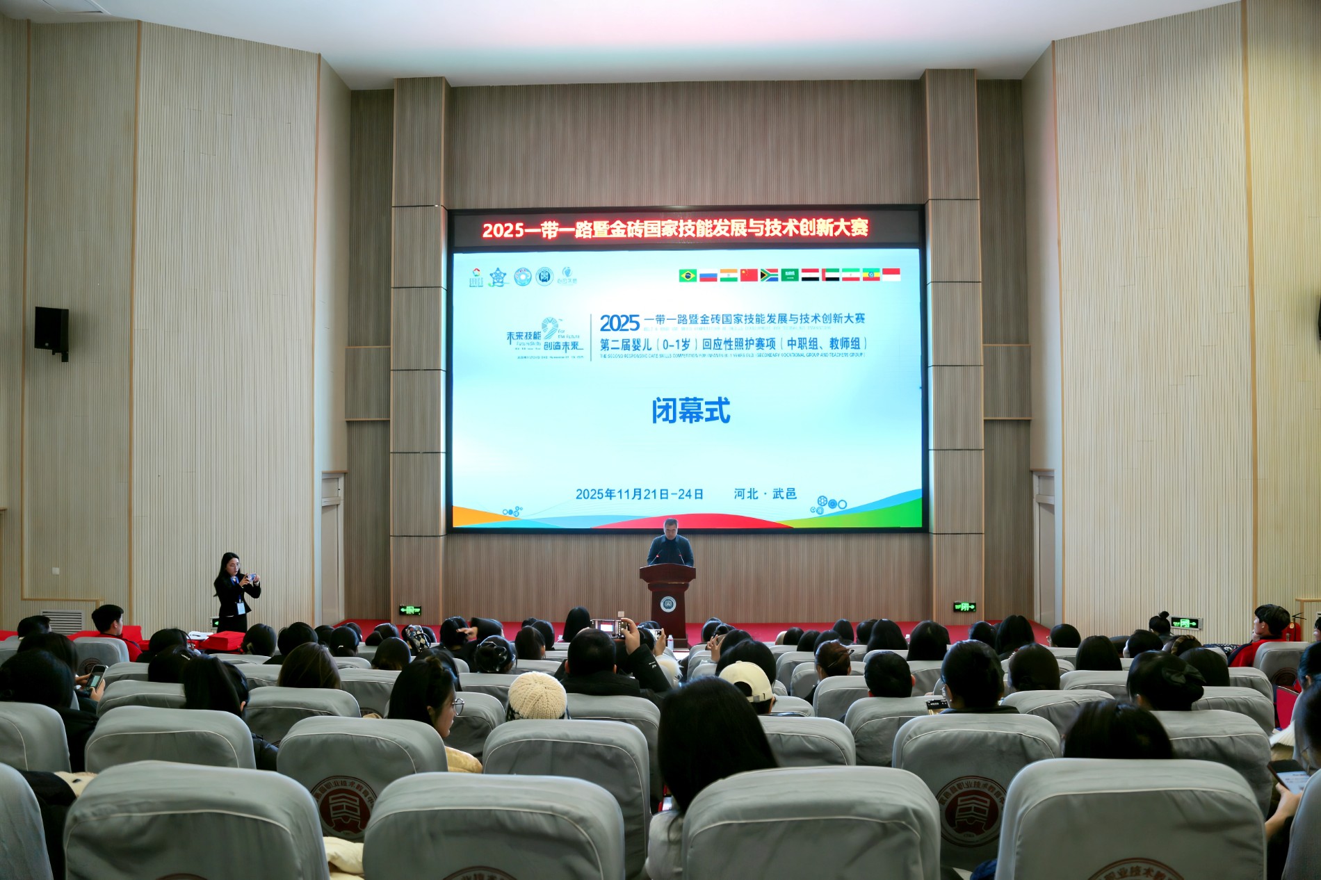 d4febafb-af9a-4dc5-ba3c-3698e6d182d7.jpg d4febafb-af9a-4dc5-ba3c-3698e6d182d7.jpg